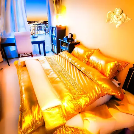 Bed & Breakfast Laura Luxury In Central