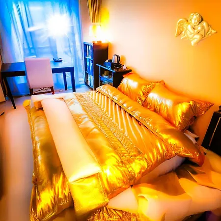 Laura Luxury In Central Bed & Breakfast *