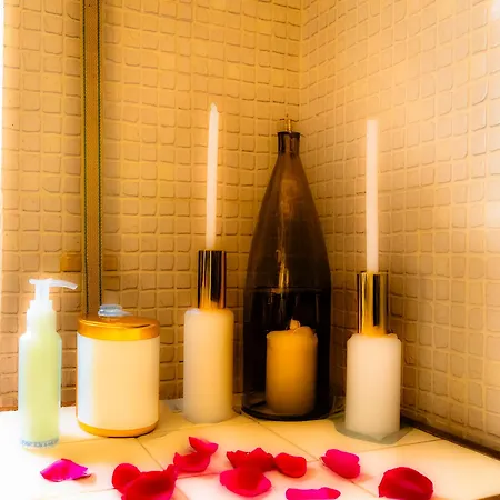 Laura Luxury In Central Bed & Breakfast *