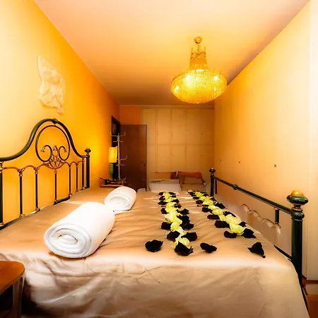 Laura Luxury In Central * Rome