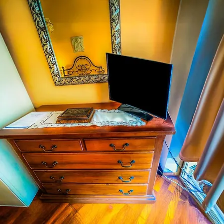 Laura Luxury In Central Bed & Breakfast